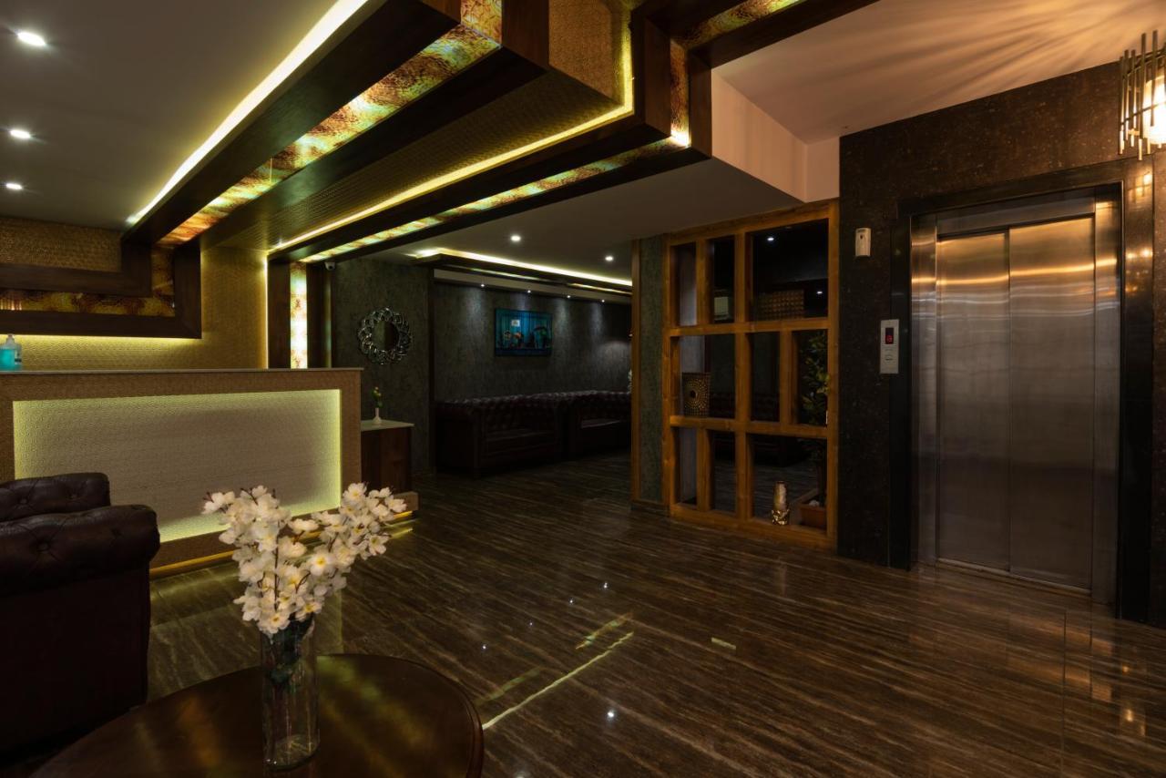 העיר בנגלור Hotel Monarch International מראה חיצוני תמונה