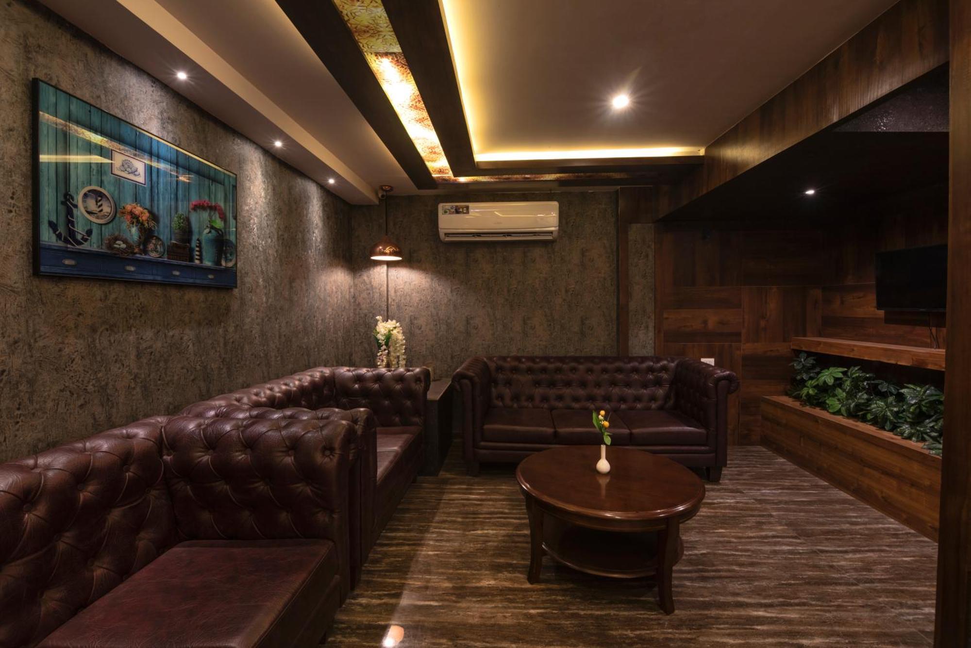 העיר בנגלור Hotel Monarch International מראה חיצוני תמונה