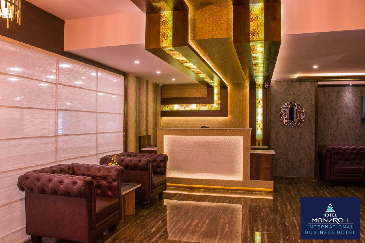 העיר בנגלור Hotel Monarch International מראה חיצוני תמונה