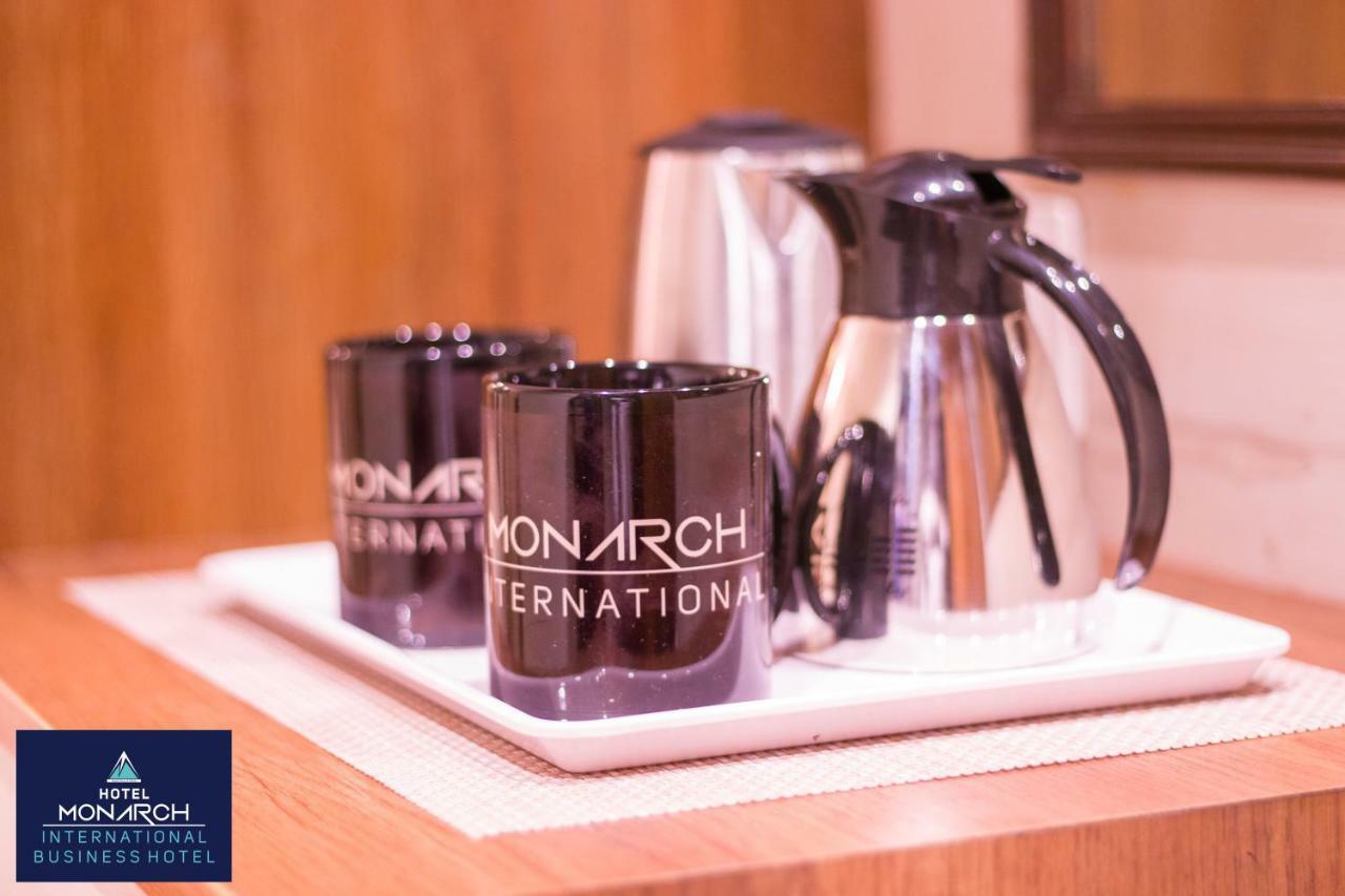 העיר בנגלור Hotel Monarch International מראה חיצוני תמונה