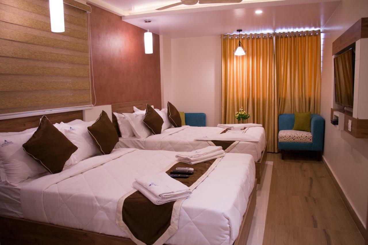 העיר בנגלור Hotel Monarch International מראה חיצוני תמונה